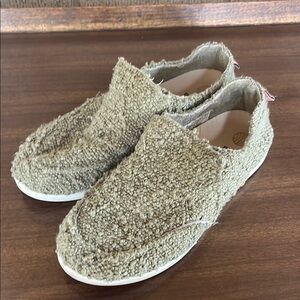 Vionic Beach Slip-On Green Shoes Size 6